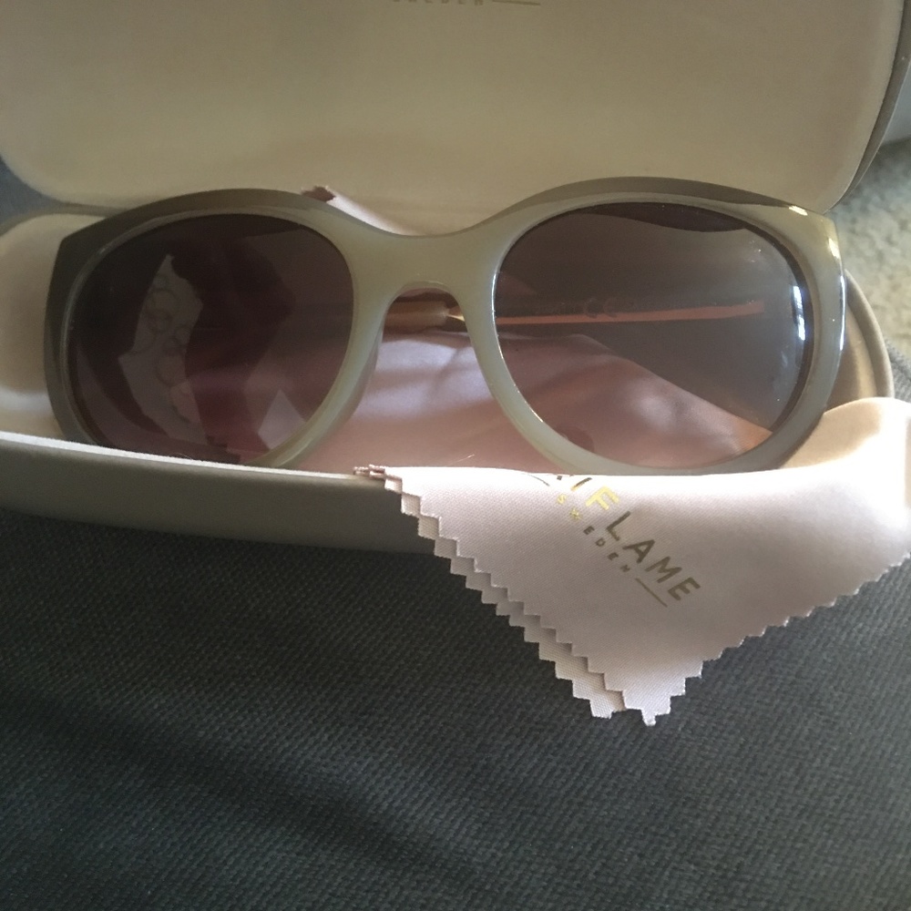Sun glasses